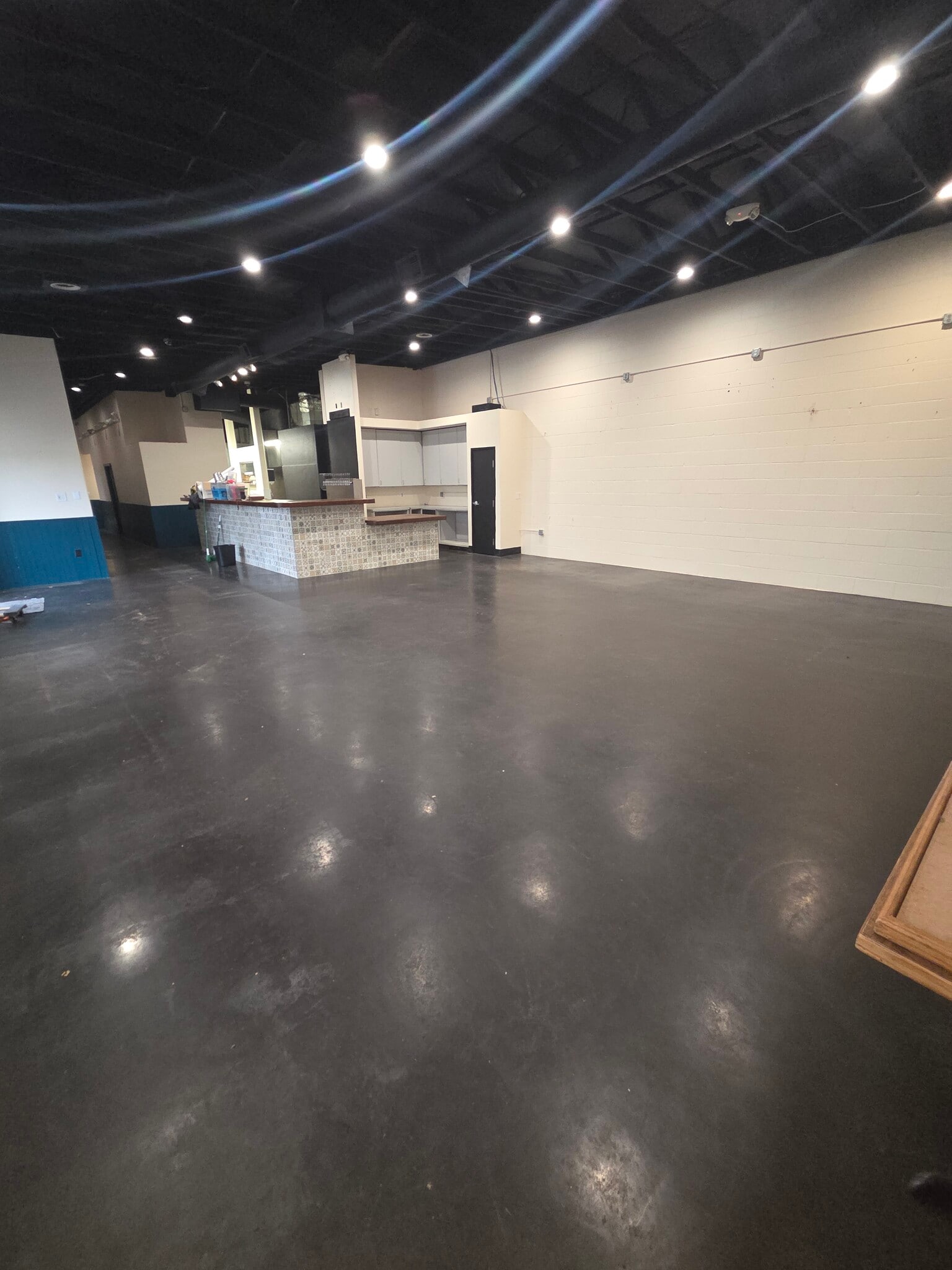 21900 SW Alexander Ln, Sherwood, OR for lease Interior Photo- Image 1 of 15