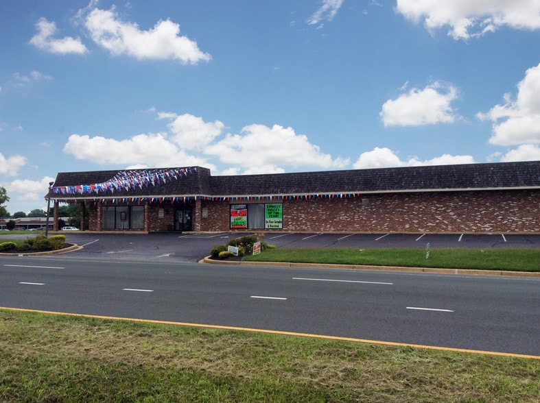 901 E Pulaski Hwy, Elkton, MD for lease - Primary Photo - Image 1 of 16