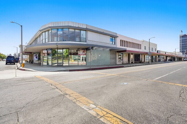 More details for 6450 Bellingham Ave, North Hollywood, CA - Office/Medical, Retail for Lease