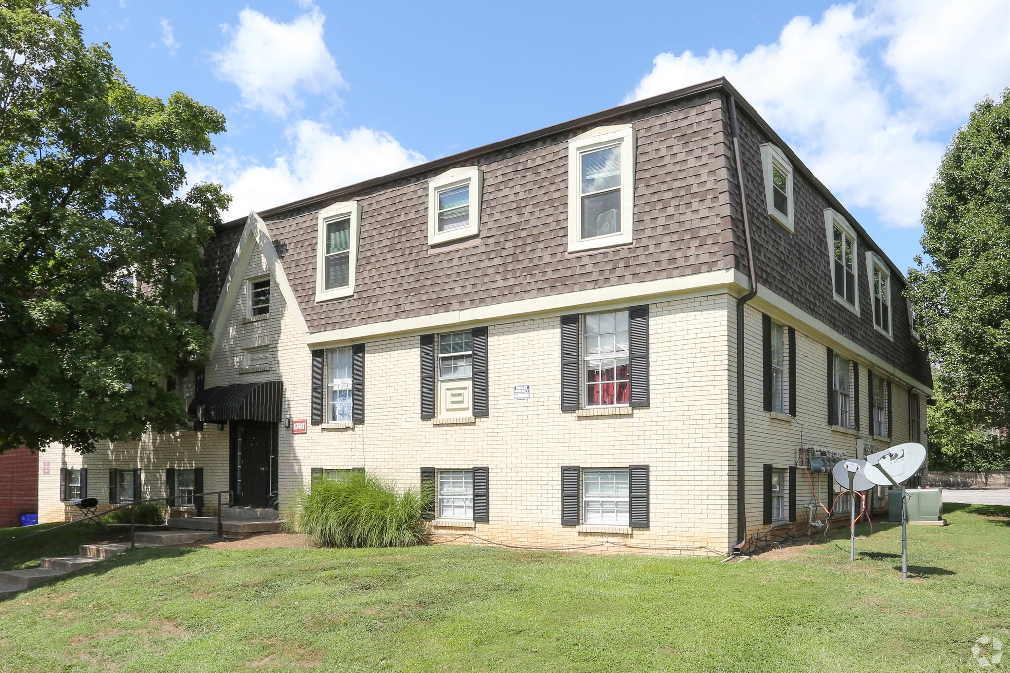 1707-1724 Versailles Rd, Lexington, KY for sale Primary Photo- Image 1 of 14