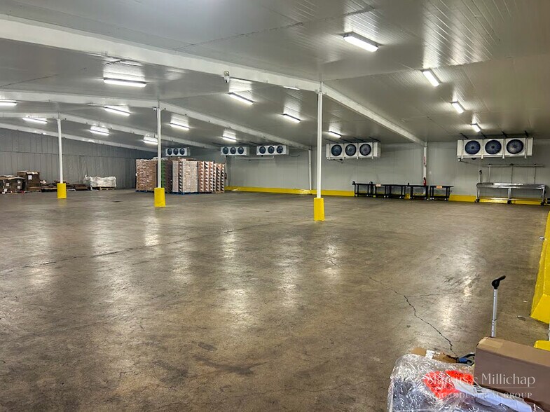 2700 W Canton Rd, Edinburg, TX à louer - Photo du bâtiment - Image 3 de 7