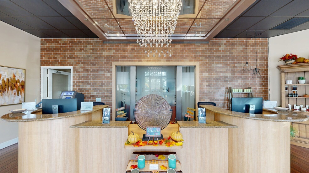 266 NW Peacock Blvd, Port Saint Lucie, FL for sale - Matterport 3D Scan - Image 2 of 20