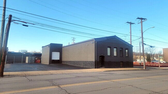Plus de détails pour 152 N Pennsylvania Ave, Wilkes-Barre, PA - Local d'activités à louer