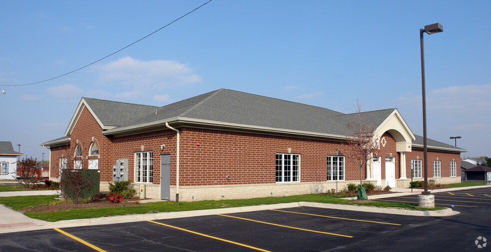 20960 S Frankfort Square Rd, Frankfort, IL à louer - Photo du bâtiment - Image 3 de 5