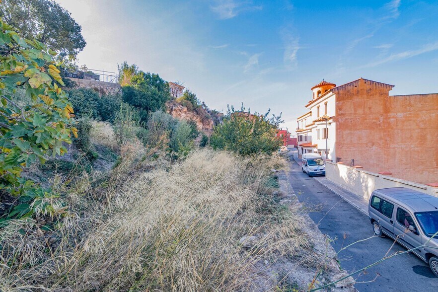 Calle Parradas, Vélez de Benaudalla, Granada for sale - Building Photo - Image 2 of 50