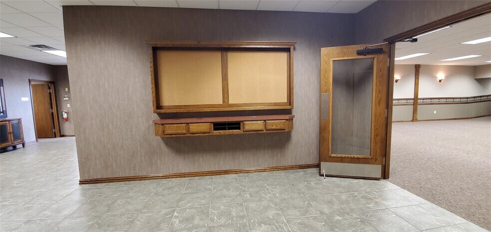 626 W Main St, Fairfield, TX à louer - Photo intérieure - Image 3 de 55