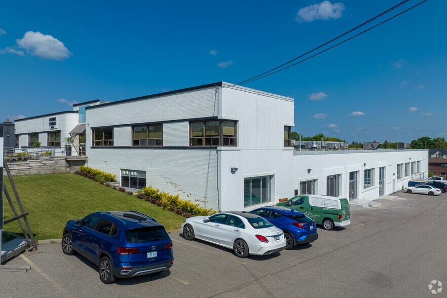 68 Tycos Dr, Toronto, ON for sale - Primary Photo - Image 1 of 1