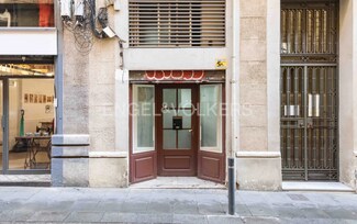 Plus de détails pour Multi-résidentiel à vendre