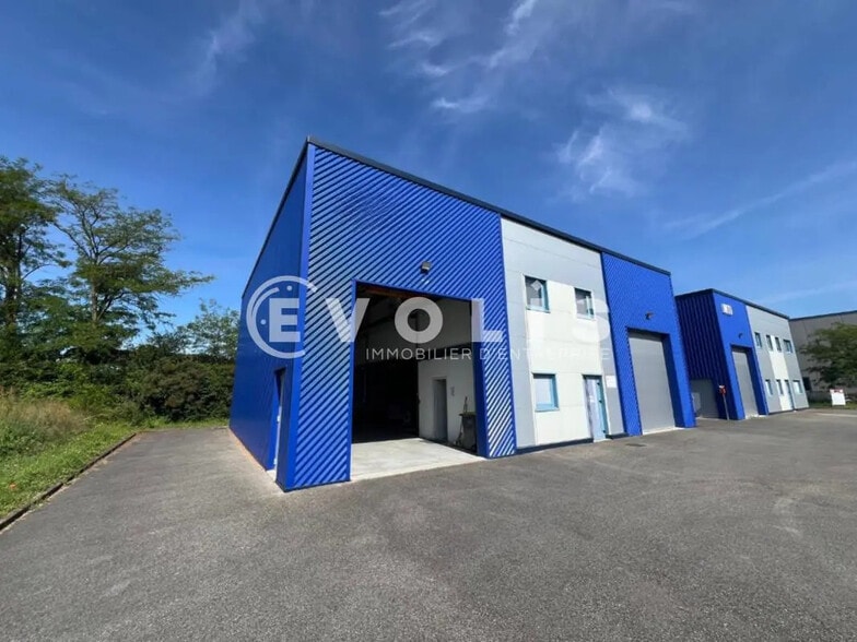 100 Allée Des Erables, Blyes à vendre - Photo du bâtiment - Image 2 de 17