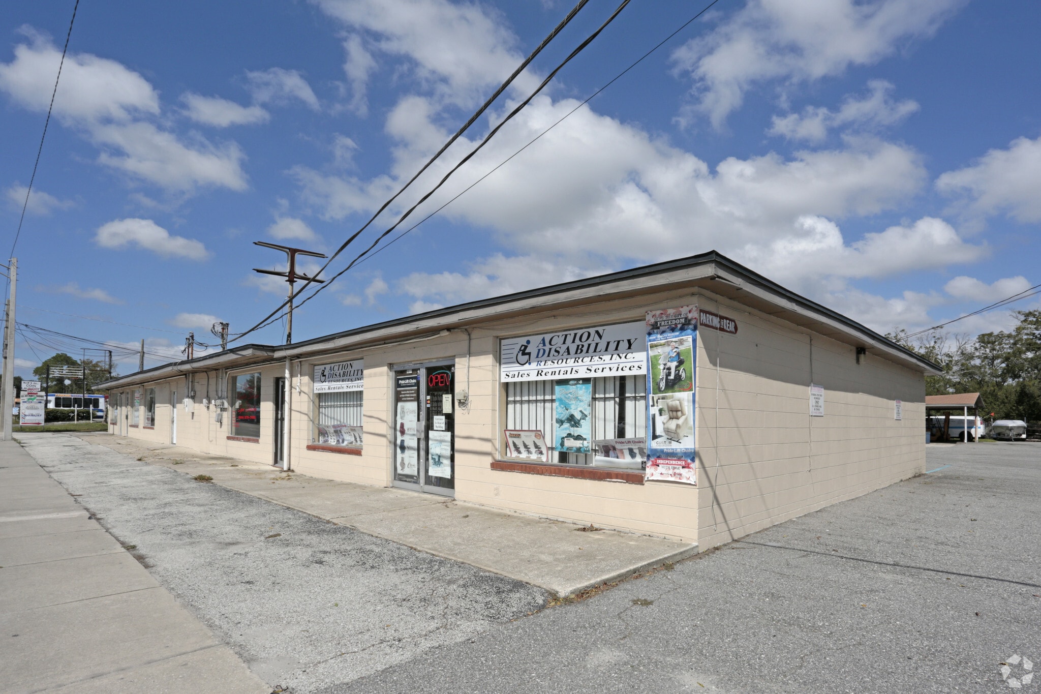 5609-5611 Timuquana Rd, Jacksonville, FL for lease Primary Photo- Image 1 of 13