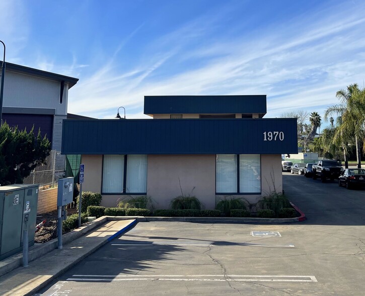 1970 E Vista Way, Vista, CA for sale - Building Photo - Image 2 of 11