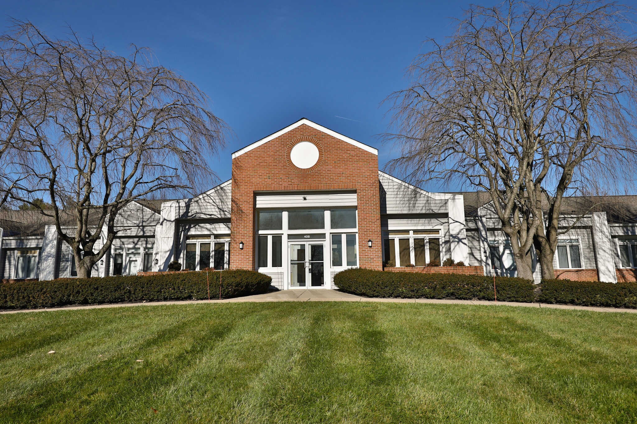408 Executive Dr, Langhorne, PA à louer Photo du bâtiment- Image 1 de 15