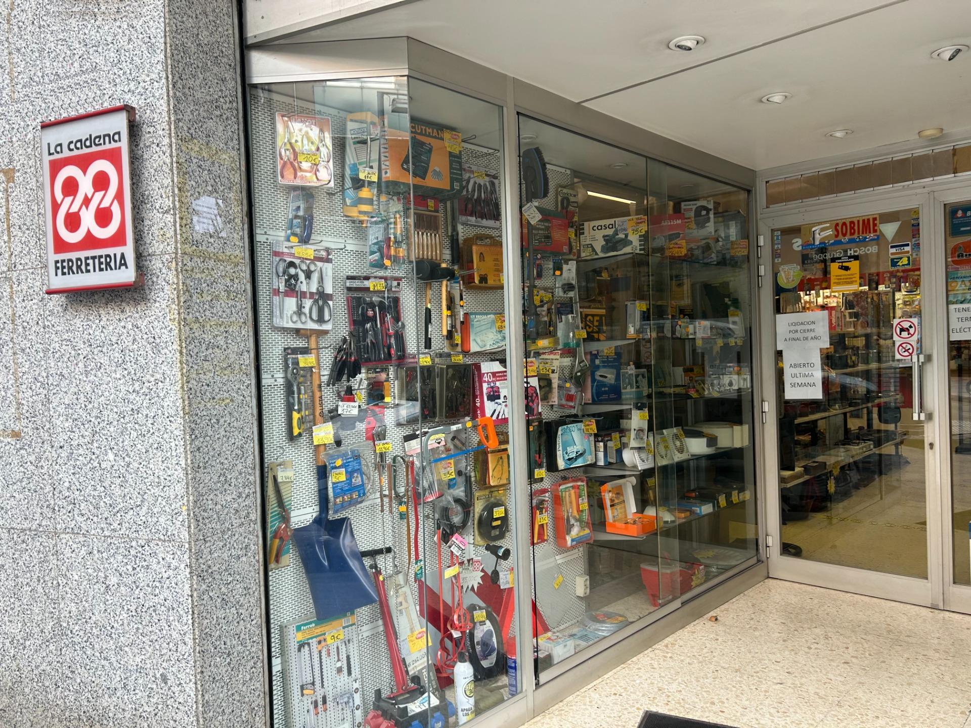 Commerce de détail dans Badalona, Barcelona à louer Photo intérieure- Image 1 de 26
