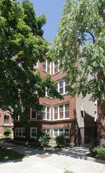 1210 E Hyde Park Blvd, Chicago, IL à vendre - Photo du bâtiment - Image 2 de 2