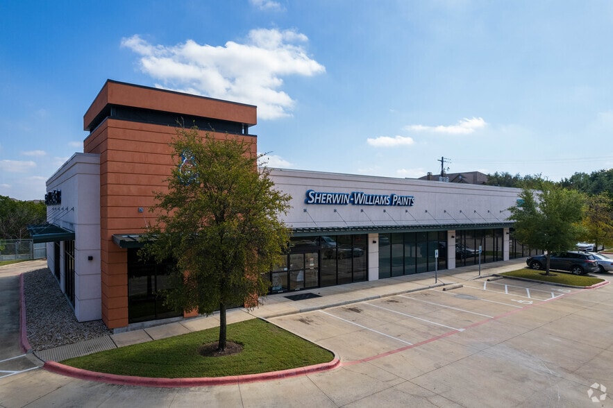 10200 Boulder Ln, Austin, TX for lease - Primary Photo - Image 1 of 1