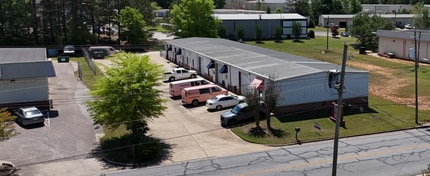 1975 Mall Blvd, Auburn, AL for lease Interior Photo- Image 1 of 5