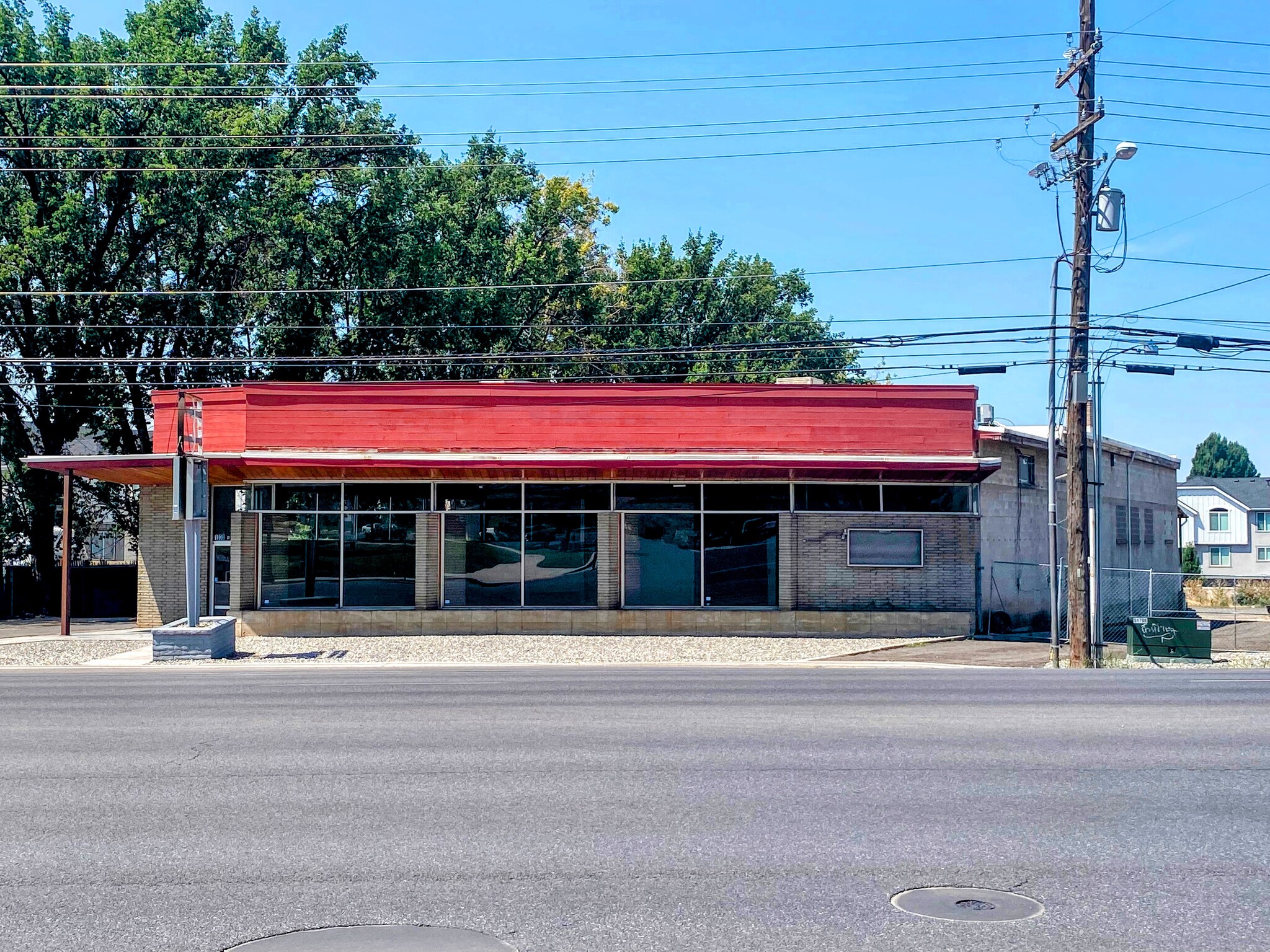 1030 S State St, Provo, UT à vendre Photo du b timent- Image 1 de 11