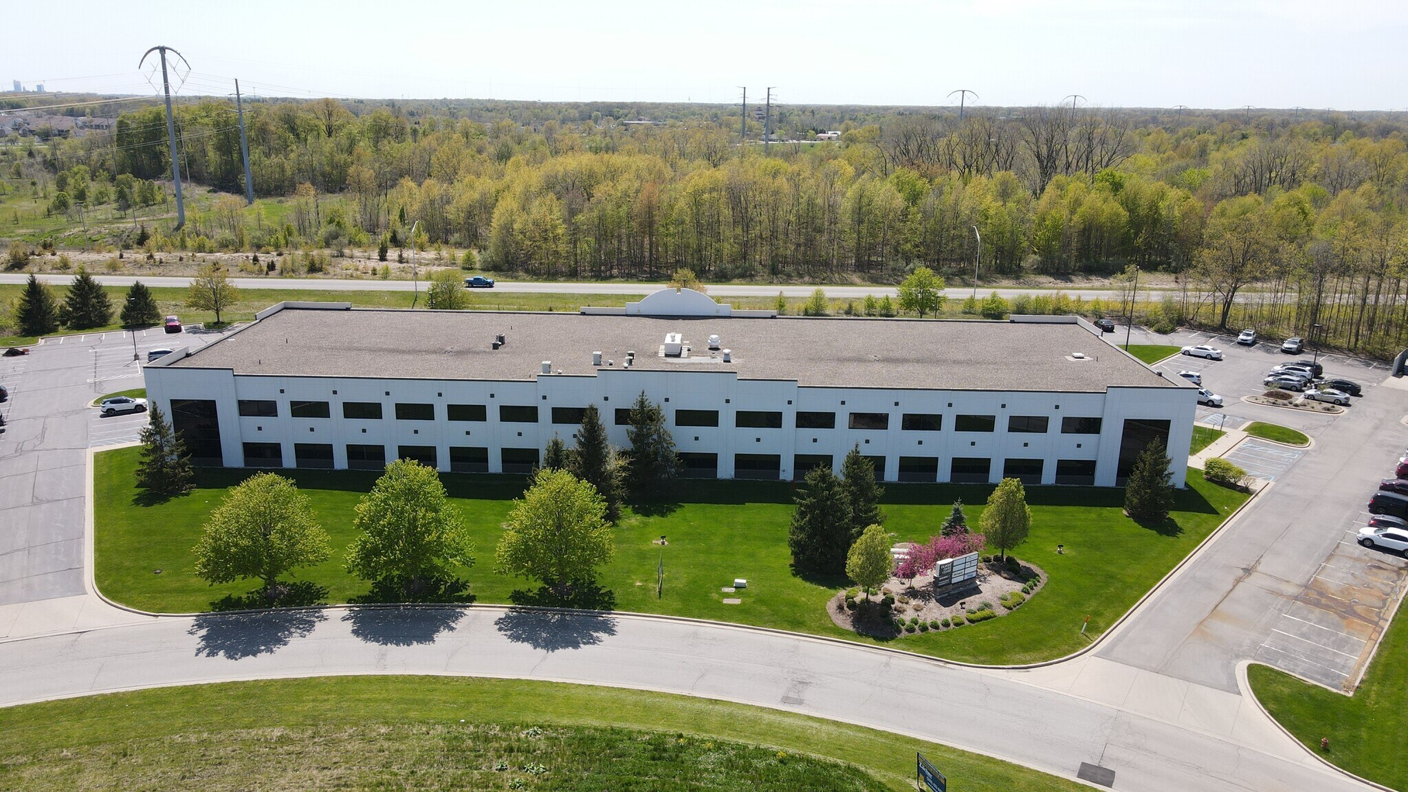 2720 Dupont Commerce Ct, Fort Wayne, IN à louer Photo principale- Image 1 de 11