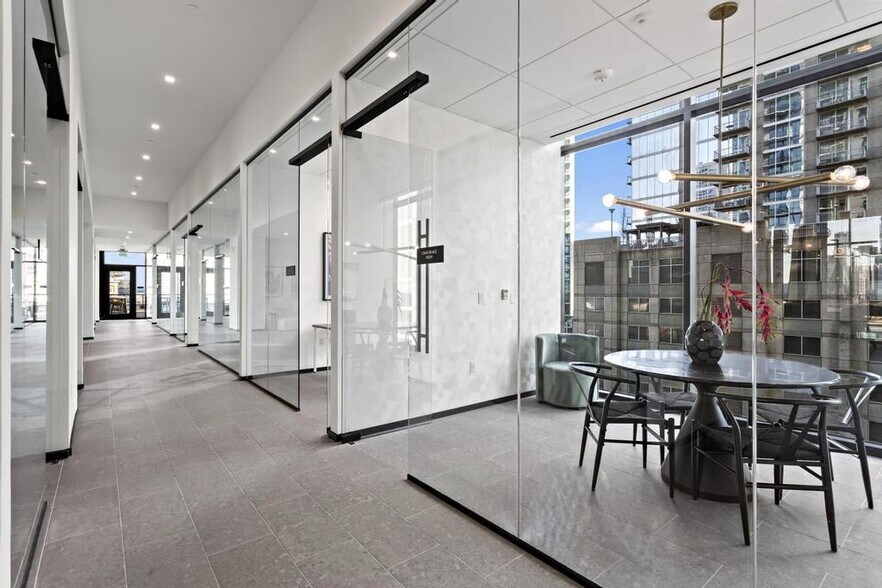 811 NE Peachtree St, Atlanta, GA à louer - Photo intérieure - Image 2 de 4