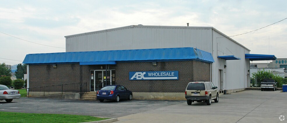 2612 Leeman Ferry Rd SW, Huntsville, AL à louer - Photo principale - Image 1 de 2