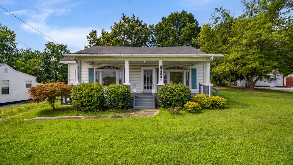 10729 N Main St, Archdale, NC for lease - Building Photo - Image 1 of 21