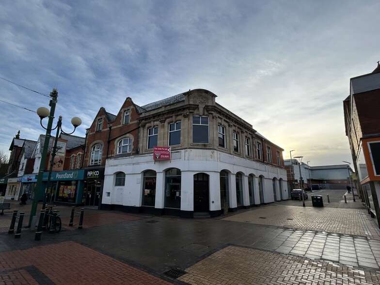 81 High St, Scunthorpe for sale - Building Photo - Image 1 of 6