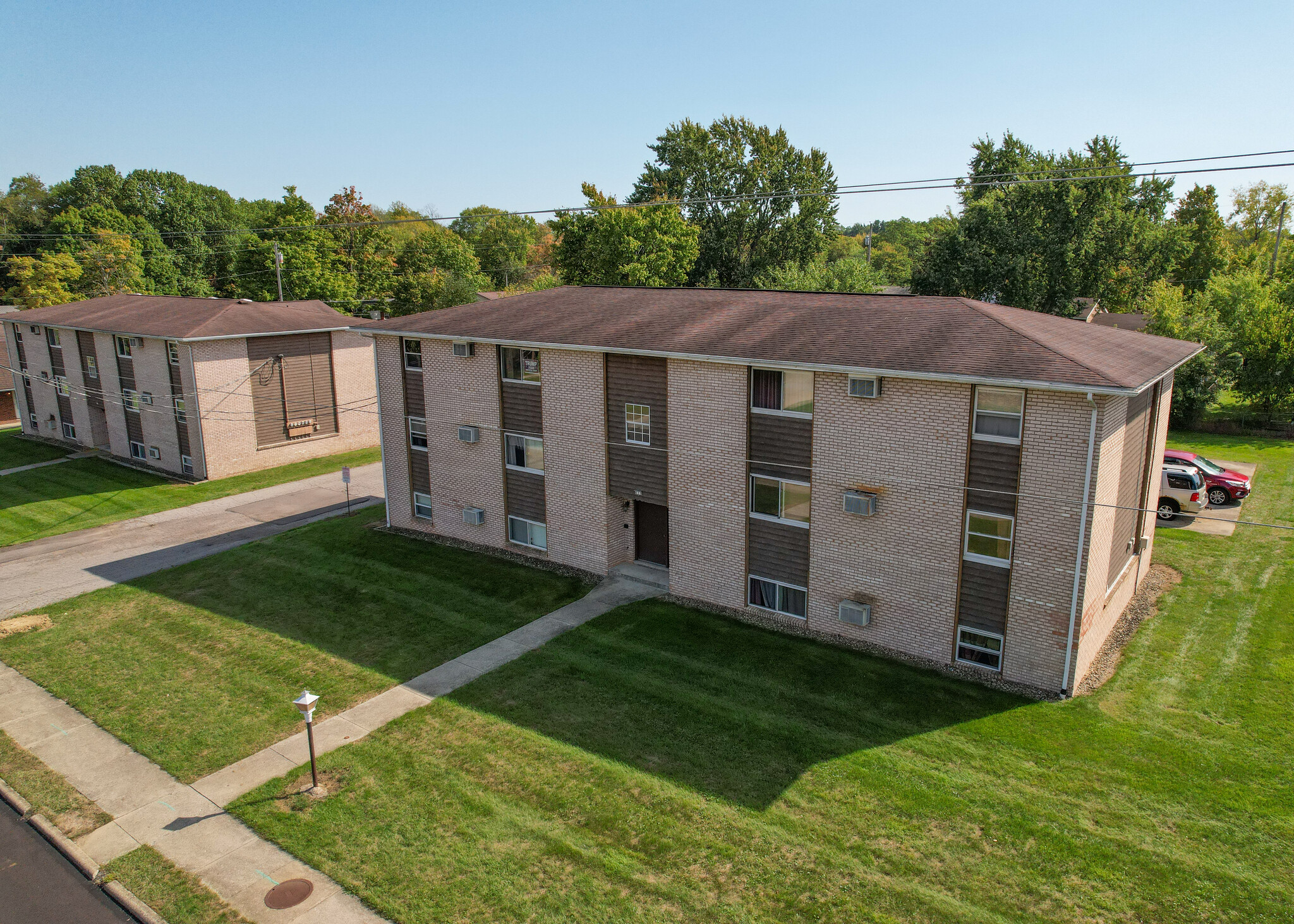 349-374 Jennings Ave, Mansfield, OH for sale Building Photo- Image 1 of 17