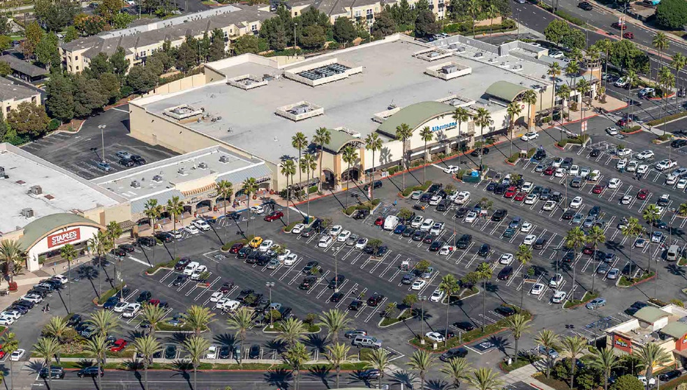 7201 Yorktown Ave, Huntington Beach, CA for lease - Aerial - Image 2 of 33