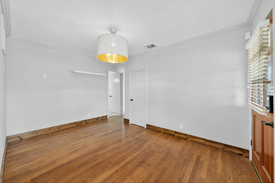 920 E Blanco Rd, Boerne, TX à louer - Photo du bâtiment - Image 2 de 7