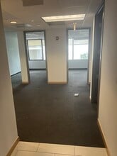 2665 S Bayshore Dr, Coconut Grove, FL à louer Photo intérieure- Image 1 de 14