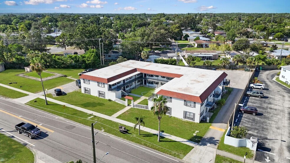955 Knox McRae Dr, Titusville, FL à vendre - Aérien - Image 3 de 9