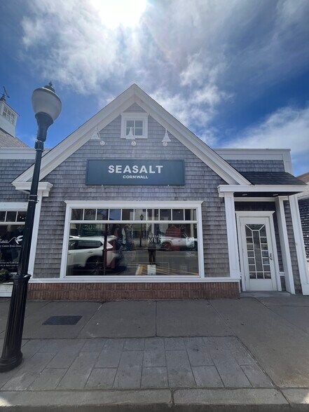 199 Main St, Falmouth, MA à louer - Photo du bâtiment - Image 2 de 13