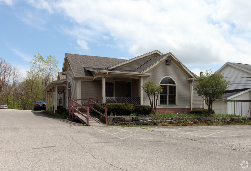 4503 Logan Way, Hubbard, OH à vendre - Photo principale - Image 1 de 1