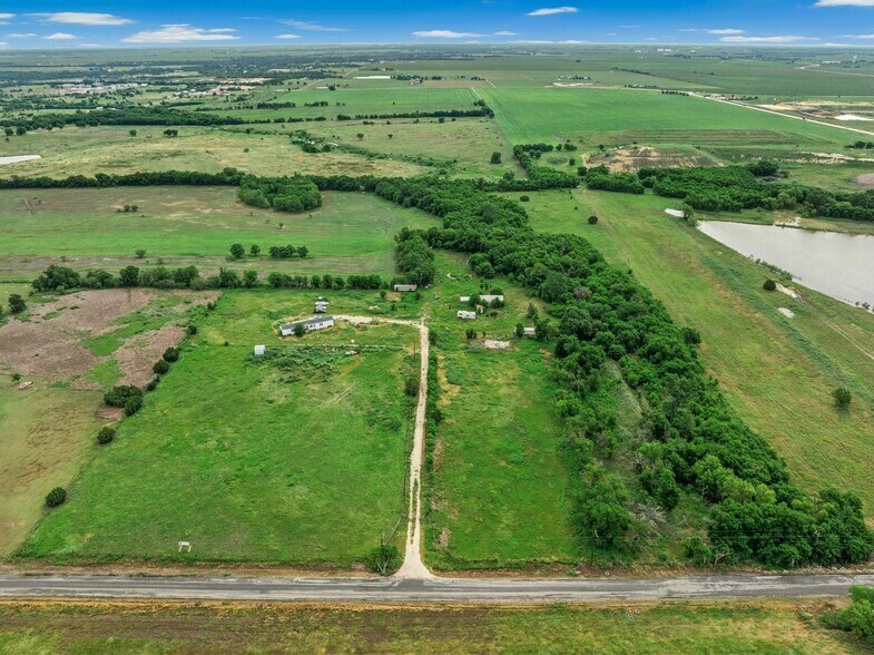 2655 County Road 130, Hutto, TX à vendre - Photo du bâtiment - Image 1 de 15