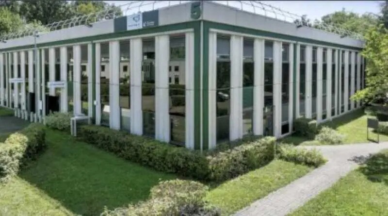 Office in Limonest for lease Primary Photo- Image 1 of 17