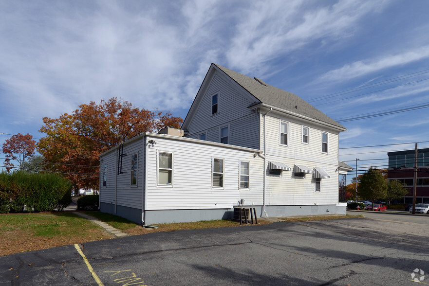 265-267 Jefferson Blvd, Warwick, RI à vendre - Photo principale - Image 1 de 1