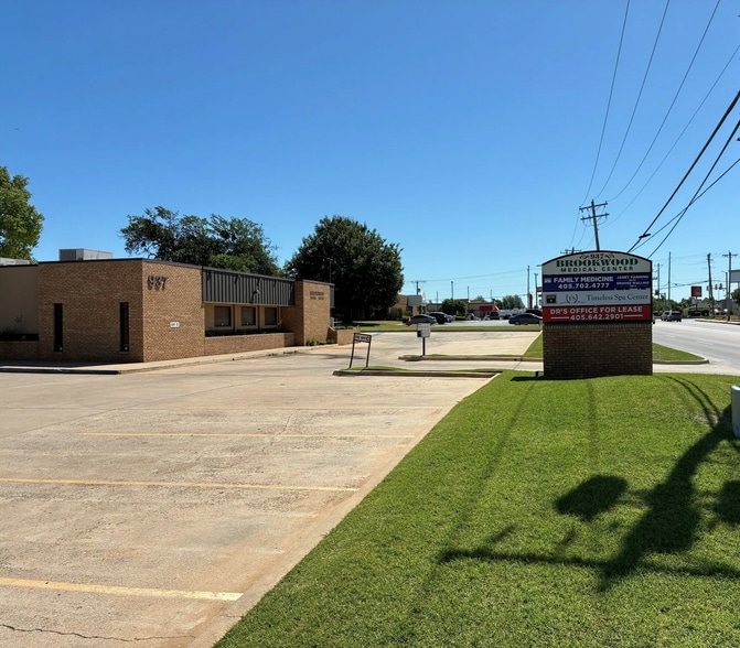 937 SW 89th St, Oklahoma City, OK à vendre - Photo du bâtiment - Image 2 de 30