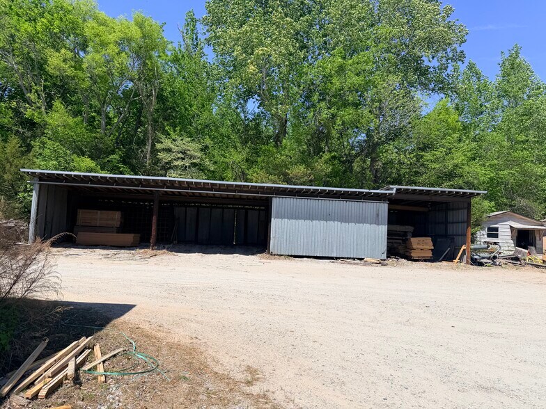 2570 Needmore Rd, Woodleaf, NC à vendre - Photo du bâtiment - Image 3 de 30