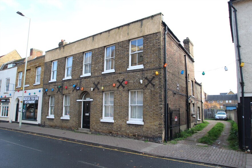 11 Amwell End, Ware à louer - Photo du bâtiment - Image 1 de 4