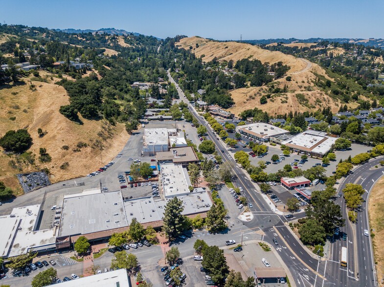 348 Park St, Moraga, CA for sale - Aerial - Image 3 of 9