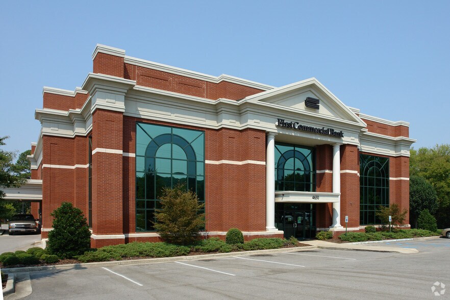 4650 Whitesburg Dr, Huntsville, AL à louer - Photo principale - Image 2 de 4