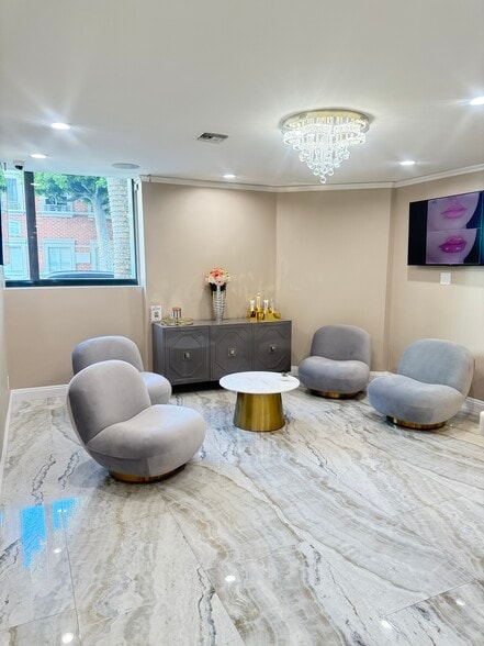 435 N Roxbury Dr, Beverly Hills, CA à louer - Hall d’entrée - Image 2 de 10