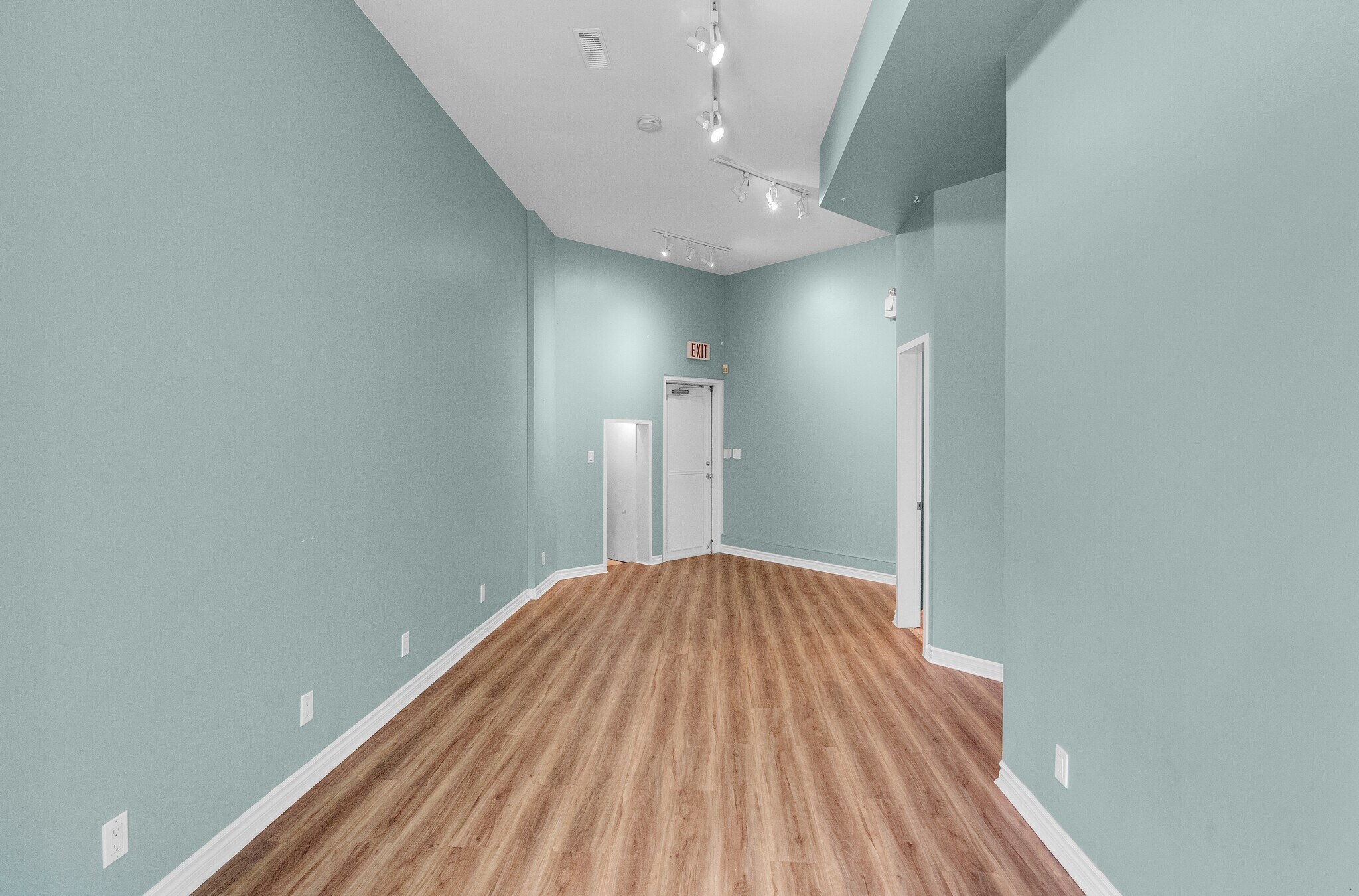 12185 Beecher St, White Rock, BC à vendre Photo principale- Image 1 de 1