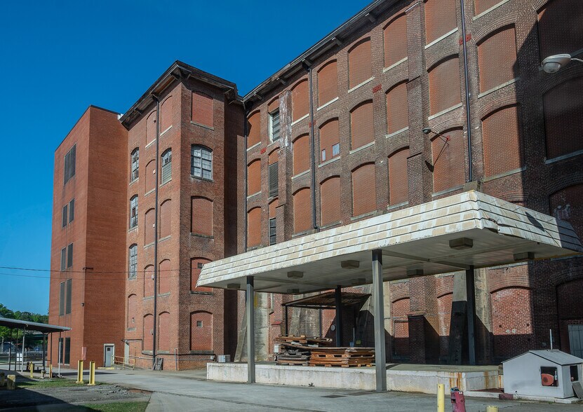 The Gainesville Mill portefeuille de 3 propriétés à vendre sur LoopNet.ca - Photo du bâtiment - Image 3 de 7