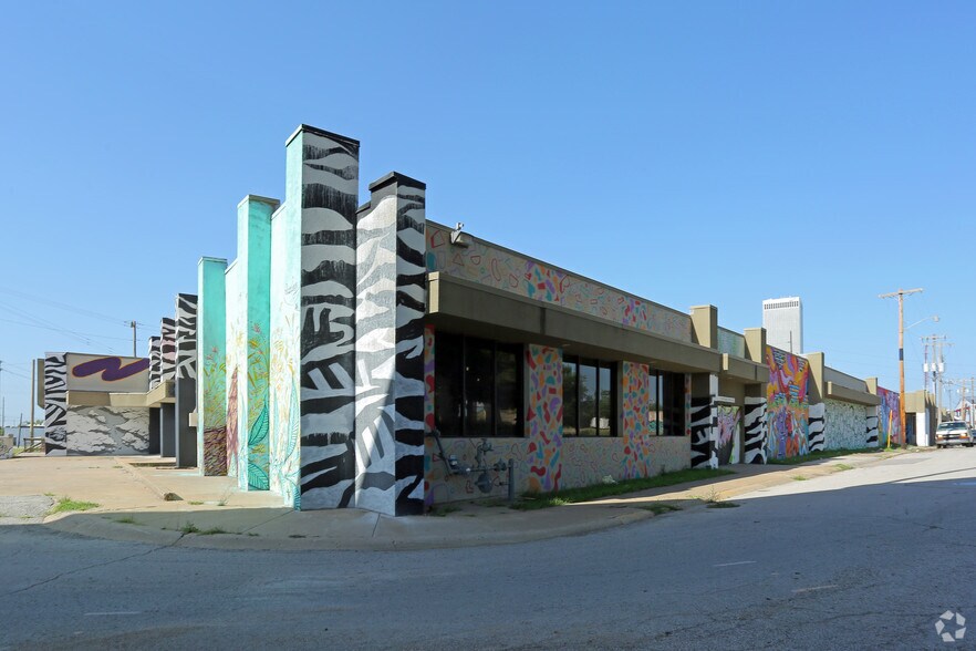 800-816 E 1st St, Tulsa, OK à louer - Photo du bâtiment - Image 3 de 21