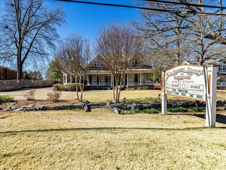 2057 Grayson Hwy, Grayson, GA à vendre - Photo du bâtiment - Image 2 de 20