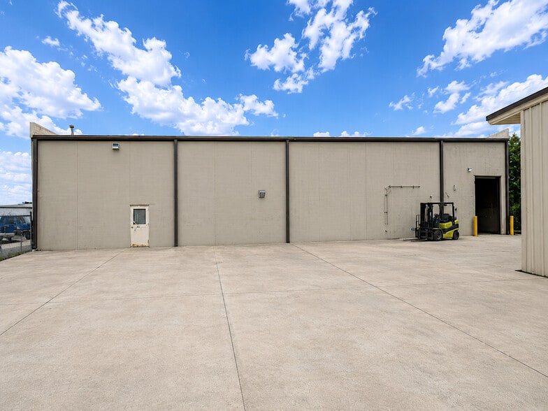 3508 Wellsite Dr, Norman, OK for sale - Building Photo - Image 3 of 38