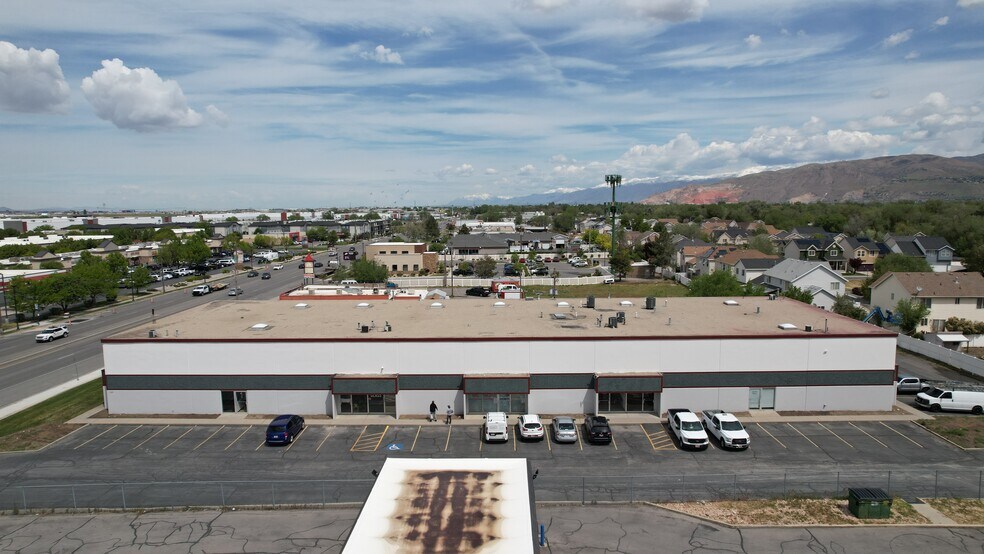 1261 S Redwood Rd, Salt Lake City, UT à louer - Photo du bâtiment - Image 3 de 5