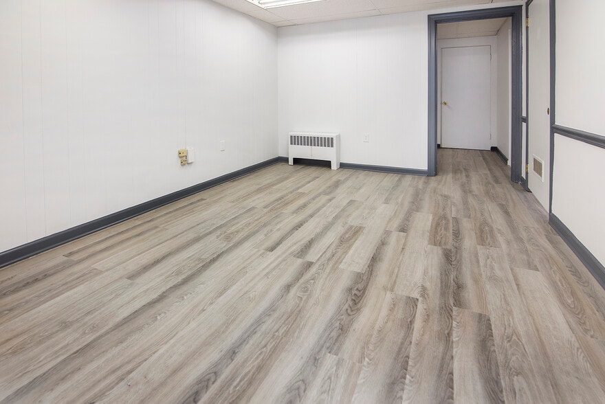 318 S South St, Gastonia, NC for lease - Interior Photo - Image 3 of 3