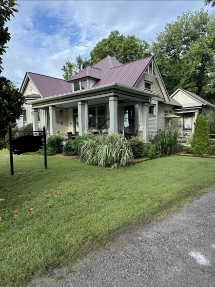 118 S Greenwood St, Lebanon, TN for sale - Primary Photo - Image 1 of 5